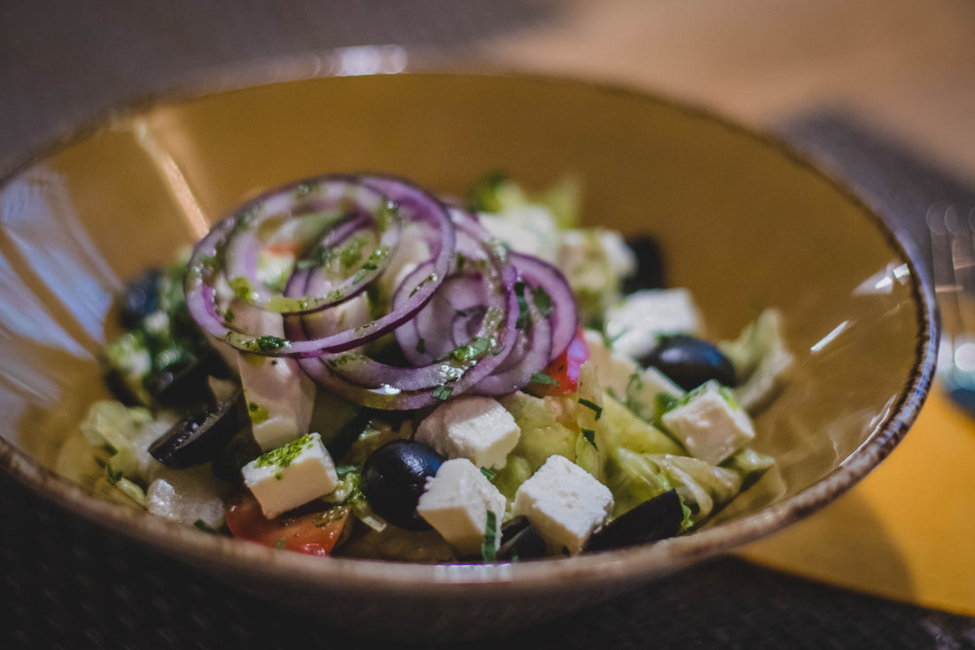 3 Allergy Superfoods for Managing Spring Allergies